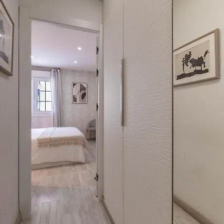 Victoria 16 Premium By Nagoa Homes Apartment