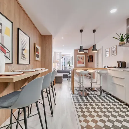 Victoria 16 Premium By Nagoa Homes * Malaga